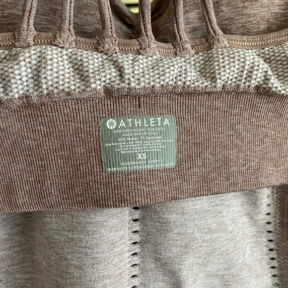 Athleta Halter-Style Workout top! - Picture 6 of 6